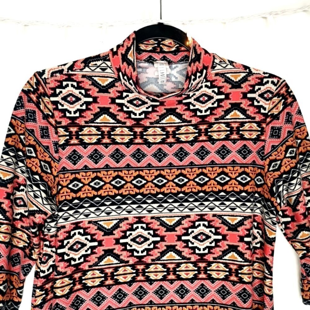 No Label Women's Small USA Pink White Boho Aztec Colorful Stretchy Style# JT1198 - Picture 2 of 8